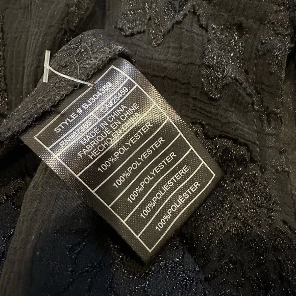 BB Dakota Womens I Heart Drama Floral Jacquard Chiffon top, Black, Small - Picture 4 of 8